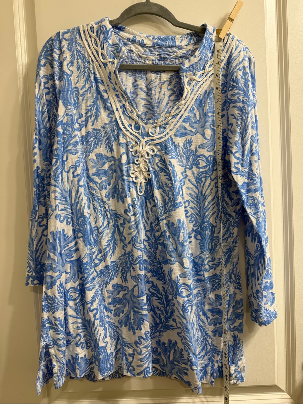 Lilly Pulitzer Blue and White Coral-Print Tunic